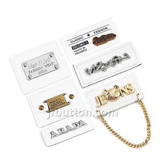 غلط چمڑے کے لباس کے لیبل