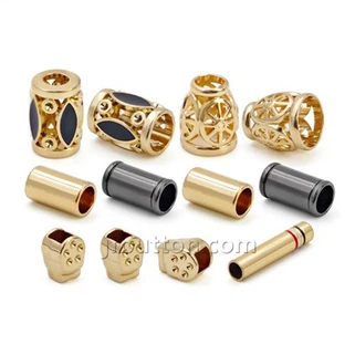 گولڈ کورڈ اینڈ کیپس