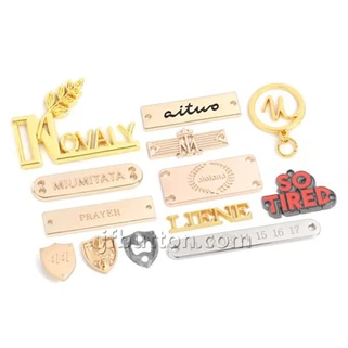 ذاتی نوعیت کے دھاتی لباس کے ٹیگز