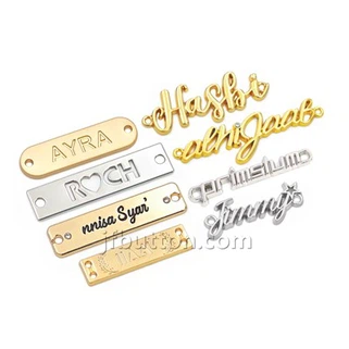 دھاتی لوگو کا لباس